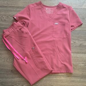 Figs XS Limited Edition Breast Cancer Quartz